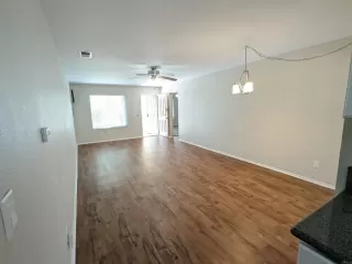 Photo #5: NDP2304636 Listing