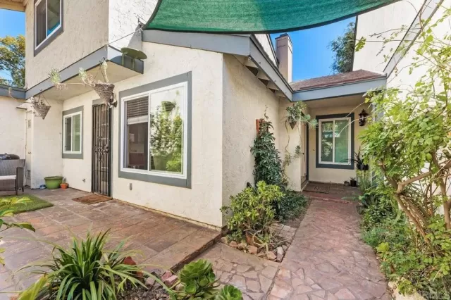 MLS: NDP2304703 Condo For Sale