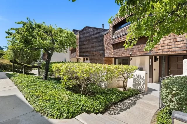 MLS: NDP2305074 Condo For Sale