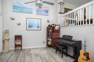 Photo #4: NDP2305172 Listing 