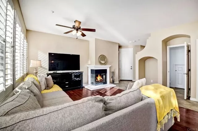 MLS: NDP2305258 Condo For Sale