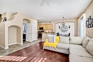 Photo #4: NDP2305258 Listing