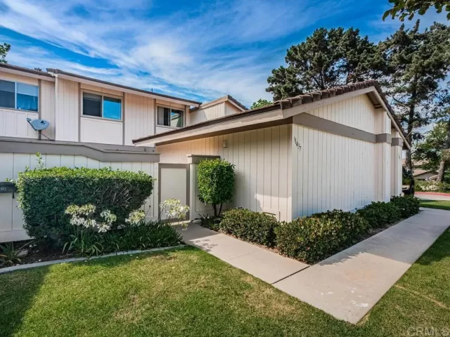 MLS: NDP2305389 Condo For Sale