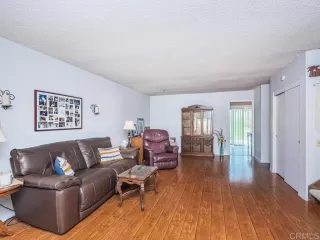 Photo #5: NDP2305389 Listing