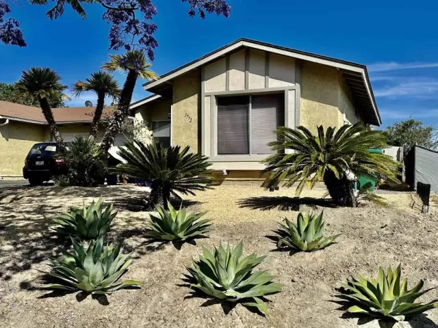 MLS: NDP2305438 Condo For Sale