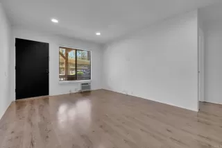 Photo #5: NDP2305634 Listing