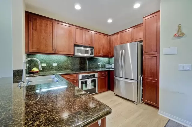 MLS: NDP2305645 Condo For Sale