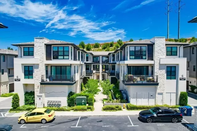 MLS: NDP2305657 Condo For Sale