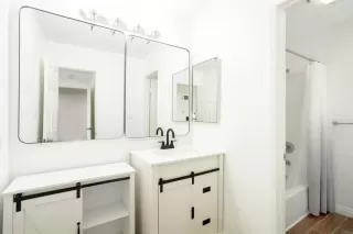 Photo #5: NDP2305678 Listing