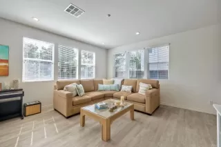 Photo #6: NDP2305689 Listing