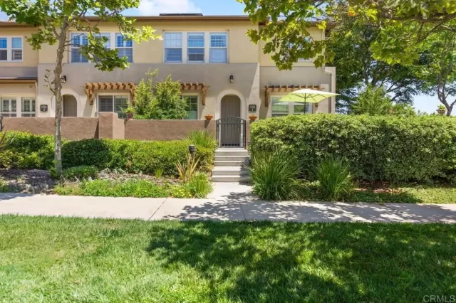 MLS: NDP2306086 Condo For Sale