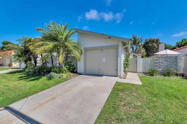 MLS: NDP2306117 Condo For Sale