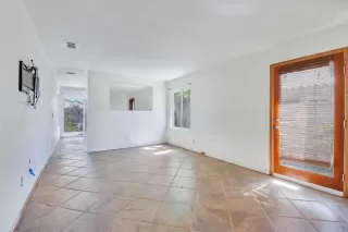 Photo #5: NDP2306117 Listing