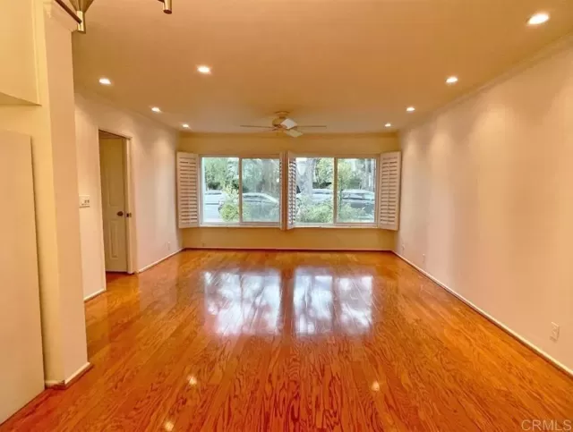 MLS: NDP2306189 Condo For Sale