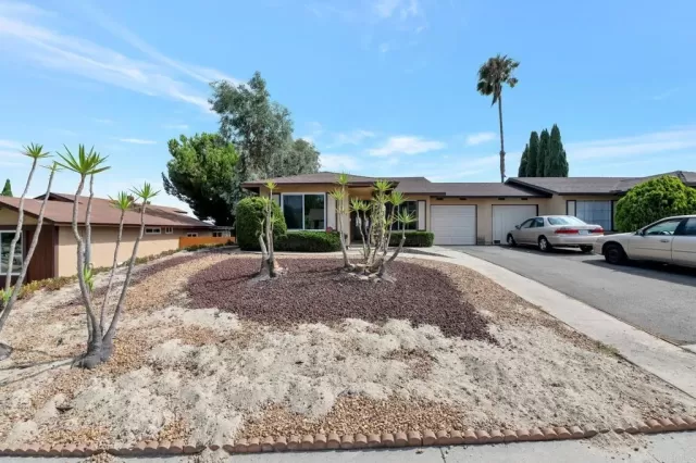 MLS: NDP2306306 Condo For Sale