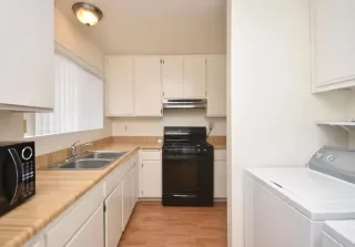 Photo #6: NDP2306346 Listing