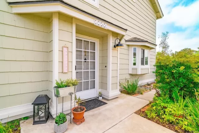 MLS: NDP2306386 Condo For Sale