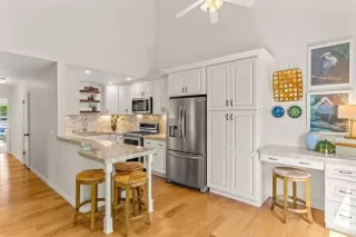 Photo #2: NDP2306570 Listing