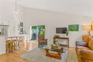 Photo #5: NDP2306570 Listing