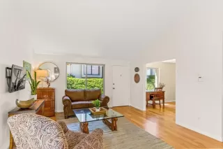 Photo #6: NDP2306570 Listing