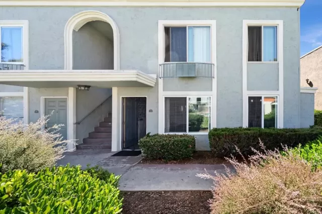 MLS: NDP2306687 Condo For Sale