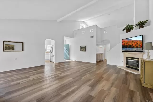 MLS: NDP2306747 Condo For Sale