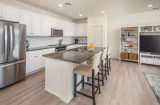 Photo #1: NDP2306758 Listing