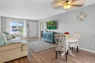 Photo #6: NDP2306763 Listing