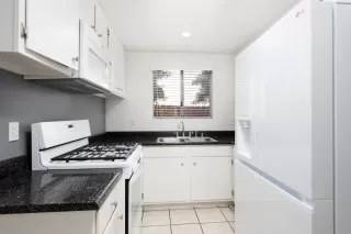 Photo #4: NDP2306820 Listing 