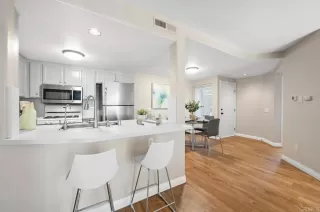 Photo #4: NDP2307045 Listing