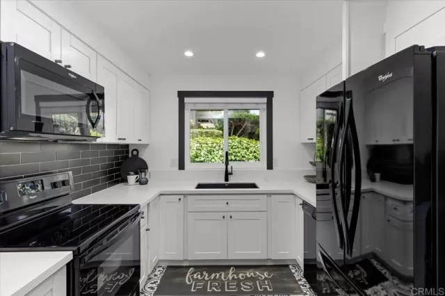 MLS: NDP2307165 Condo For Sale