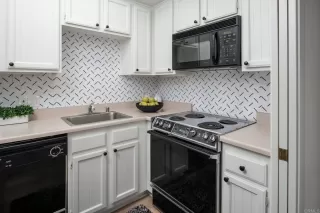 Photo #2: NDP2307240 Listing