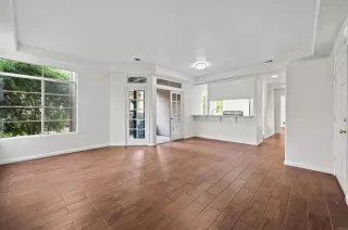 Photo #4: NDP2307405 Listing