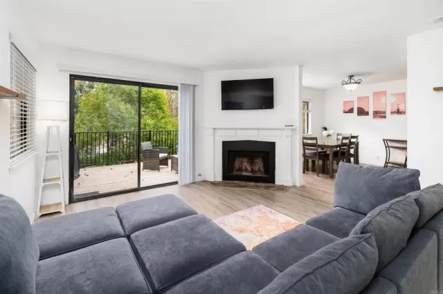 MLS: NDP2307527 Condo For Sale