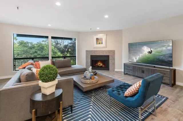 MLS: NDP2307579 Condo For Sale