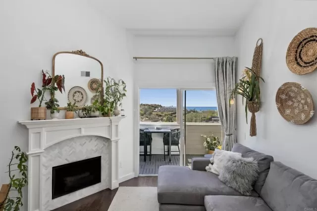 MLS: NDP2307669 Condo For Sale