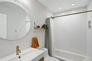 Photo #6: NDP2307669 Listing