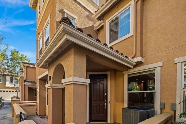 MLS: NDP2307862 Condo For Sale