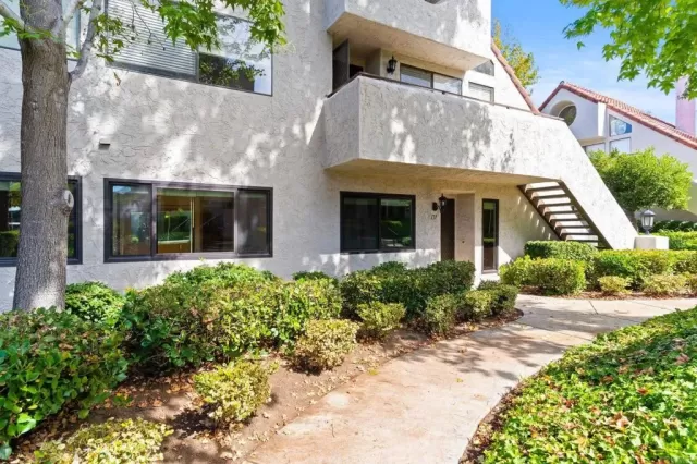 MLS: NDP2308168 Condo For Sale