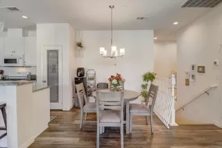 Photo #4: NDP2308238 Listing