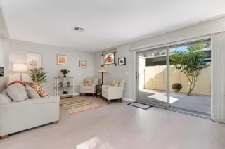 Photo #4: NDP2308503 Listing 