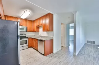 Photo #6: NDP2308670 Listing