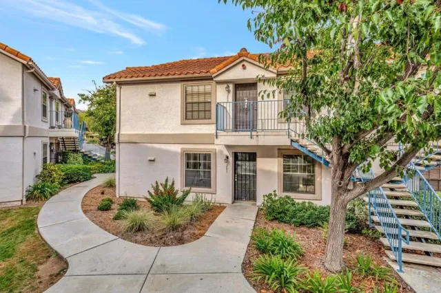 MLS: NDP2308882 Condo For Sale