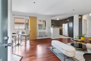 Photo #5: NDP2308915 Listing