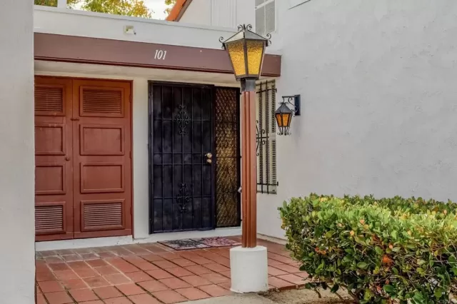 MLS: NDP2308942 Condo For Sale