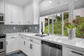 Photo #4: NDP2308962 Listing