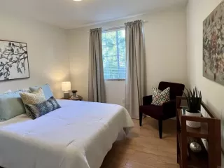 Photo #5: NDP2308978 Listing