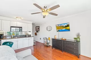 Photo #6: NDP2309071 Listing