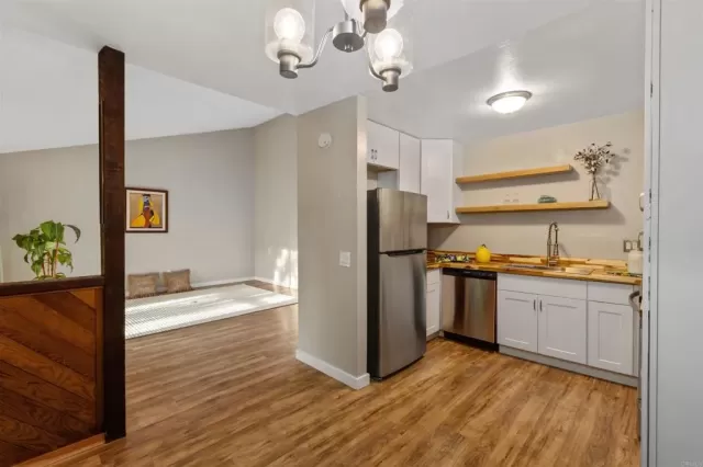 MLS: NDP2309111 Condo For Sale