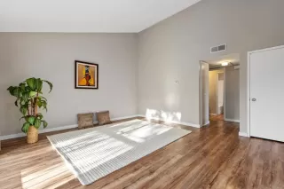 Photo #5: NDP2309111 Listing 